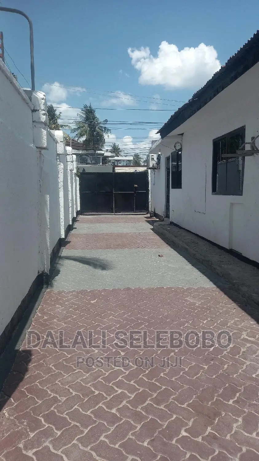 Furnished 1bdrm Bedsitter in Mikocheni B Rose for rent