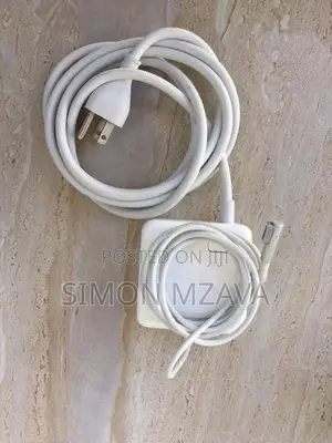 Original Apple Macbook Charger for Macbook Pro 2008 to 2012.