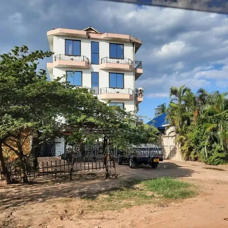 Furnished 10bdrm House in Tegeta Wazo, Kinondoni for sale