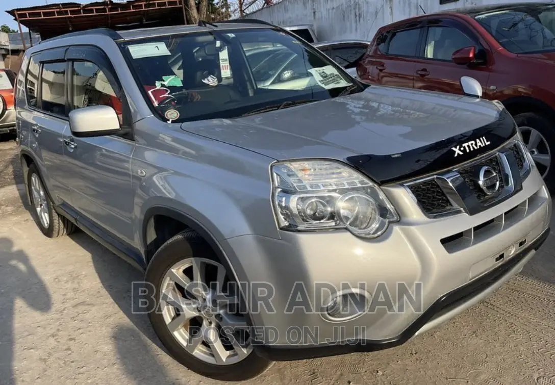 Nissan X-Trail 2012 Silver