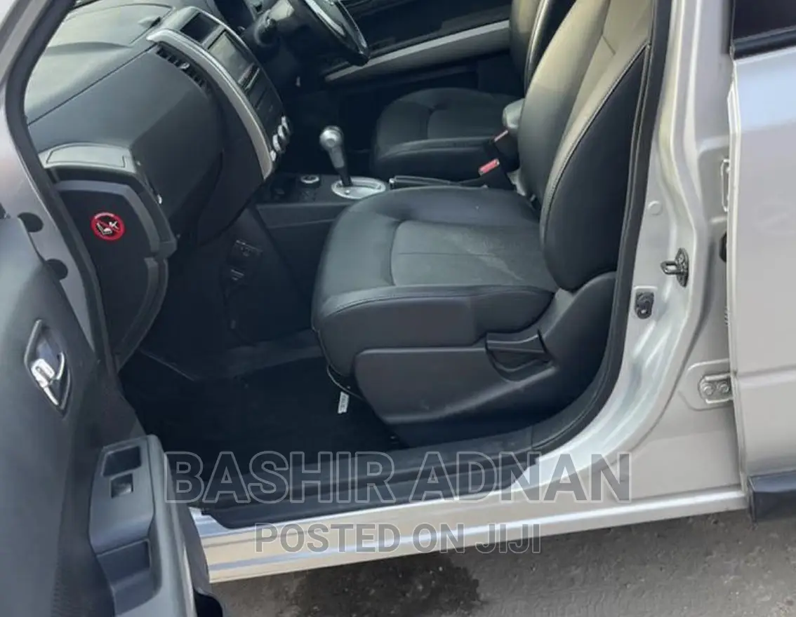 Nissan X-Trail 2012 Silver