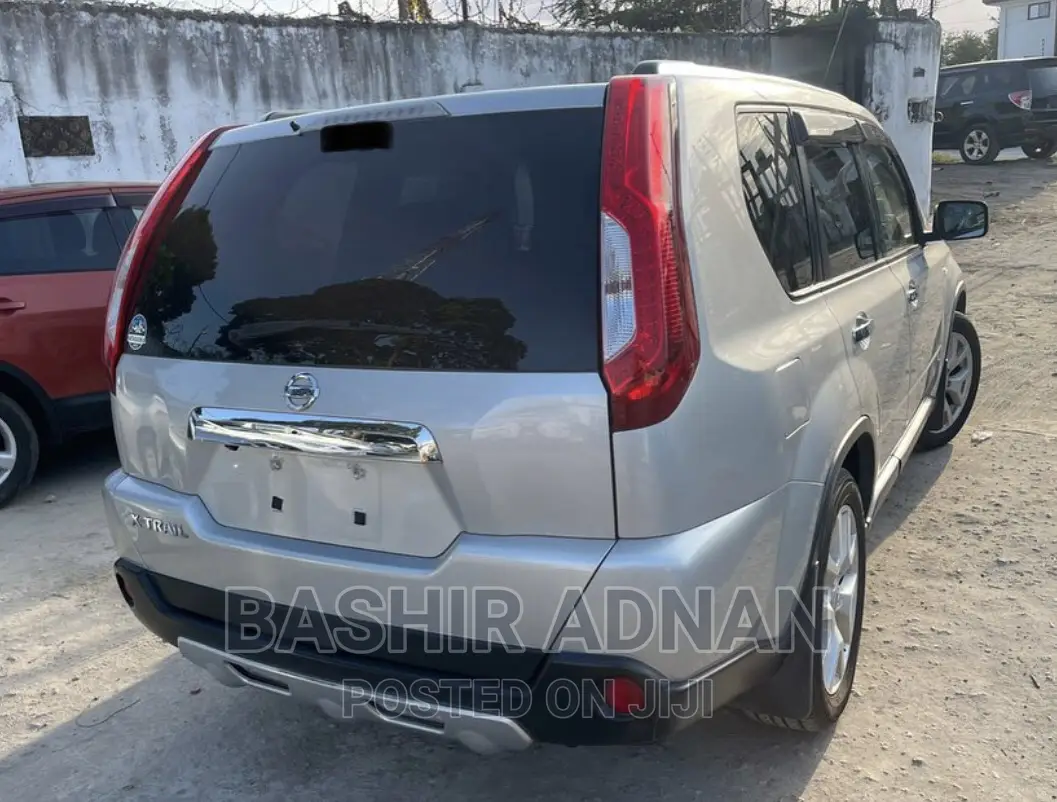 Nissan X-Trail 2012 Silver