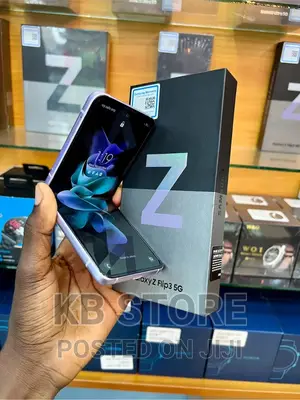 New Samsung Galaxy Z Flip 3 128 GB Black