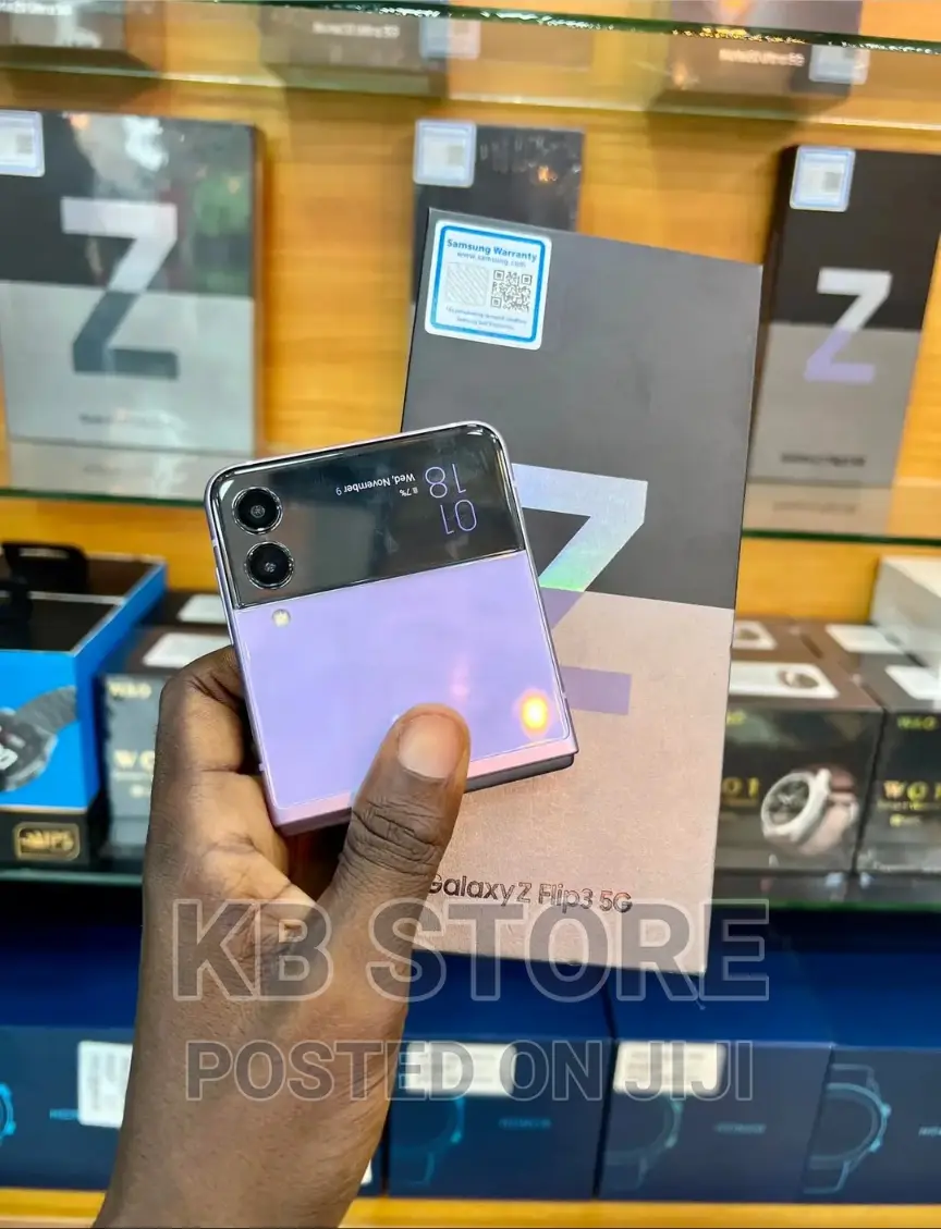 New Samsung Galaxy Z Flip 3 128 GB Black