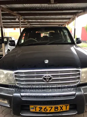 Toyota Land Cruiser 2005 Green