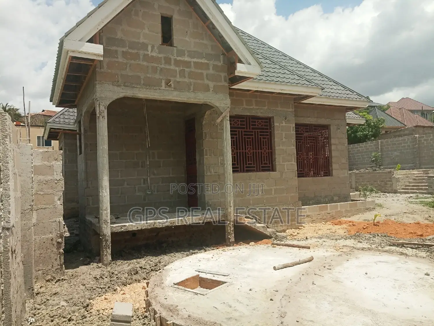 3bdrm House in Mbezi Malamb Mawili, Kinondoni for sale