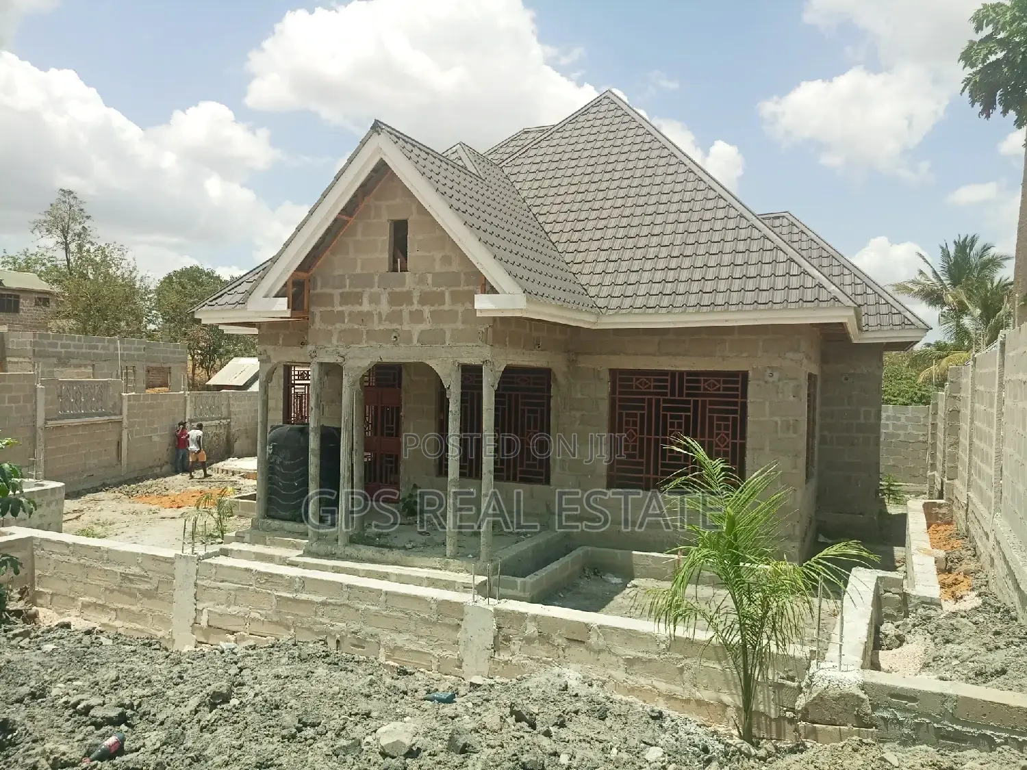 3bdrm House in Mbezi Malamb Mawili, Kinondoni for sale