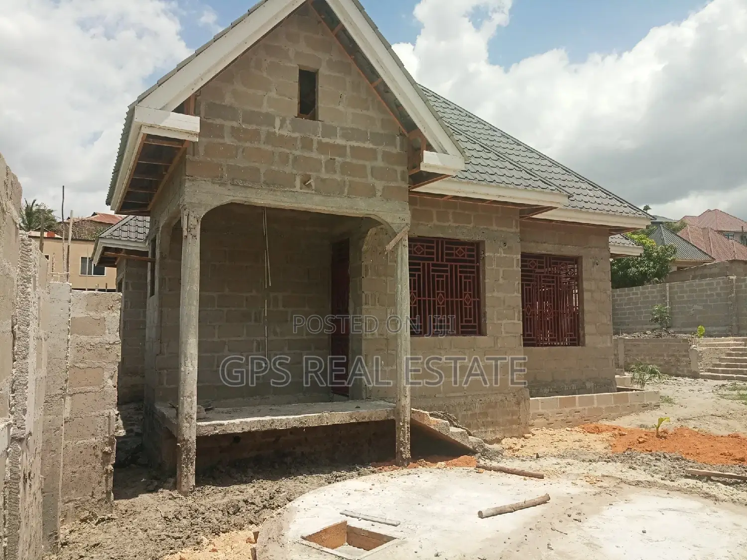3bdrm House in Mbezi Malamb Mawili, Kinondoni for sale