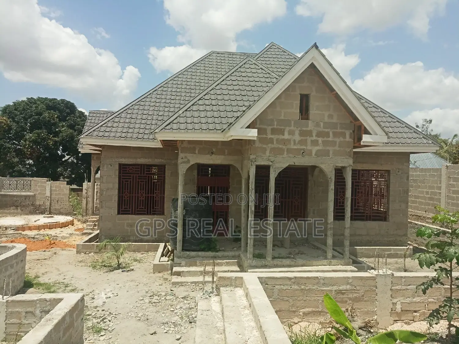 3bdrm House in Mbezi Malamb Mawili, Kinondoni for sale