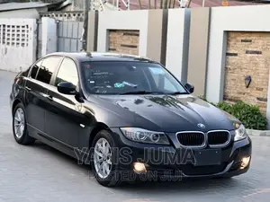 BMW 320i 2010 Black