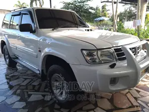 Nissan Patrol 2008 White