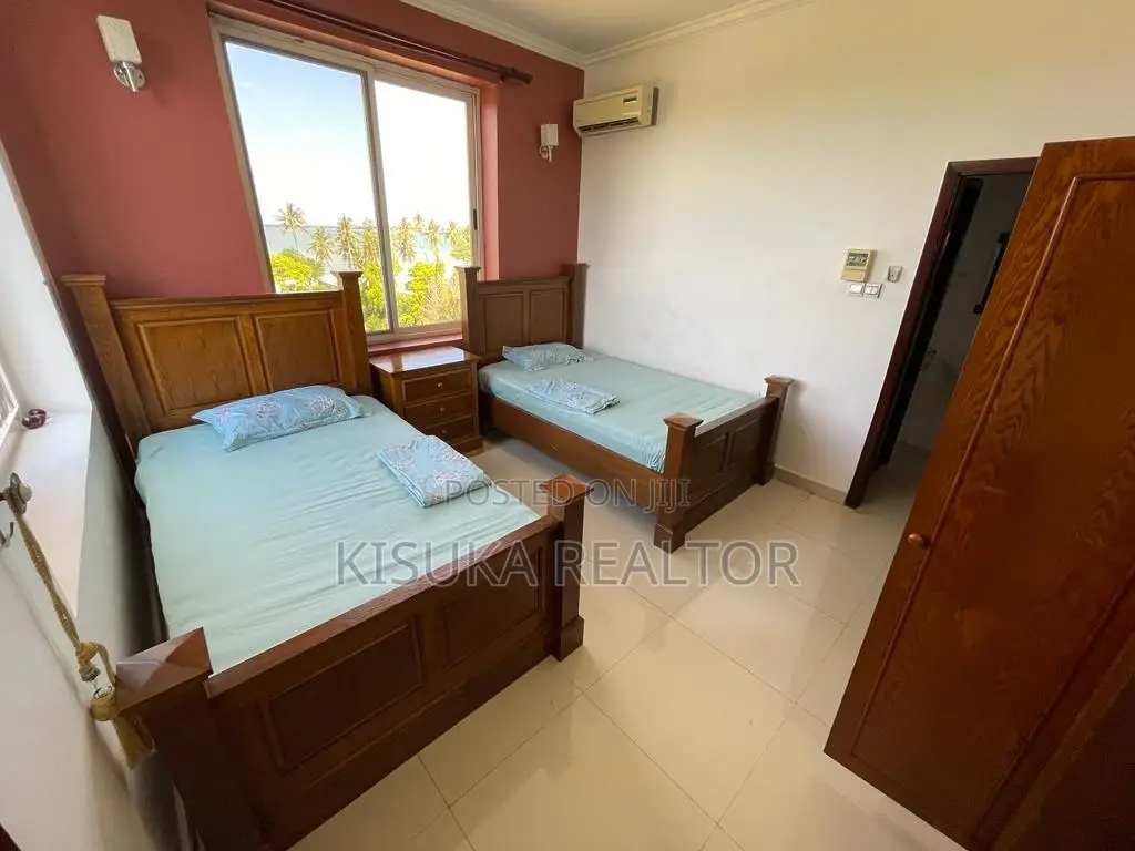 Furnished 3bdrm Apartment in Brach Front for rent