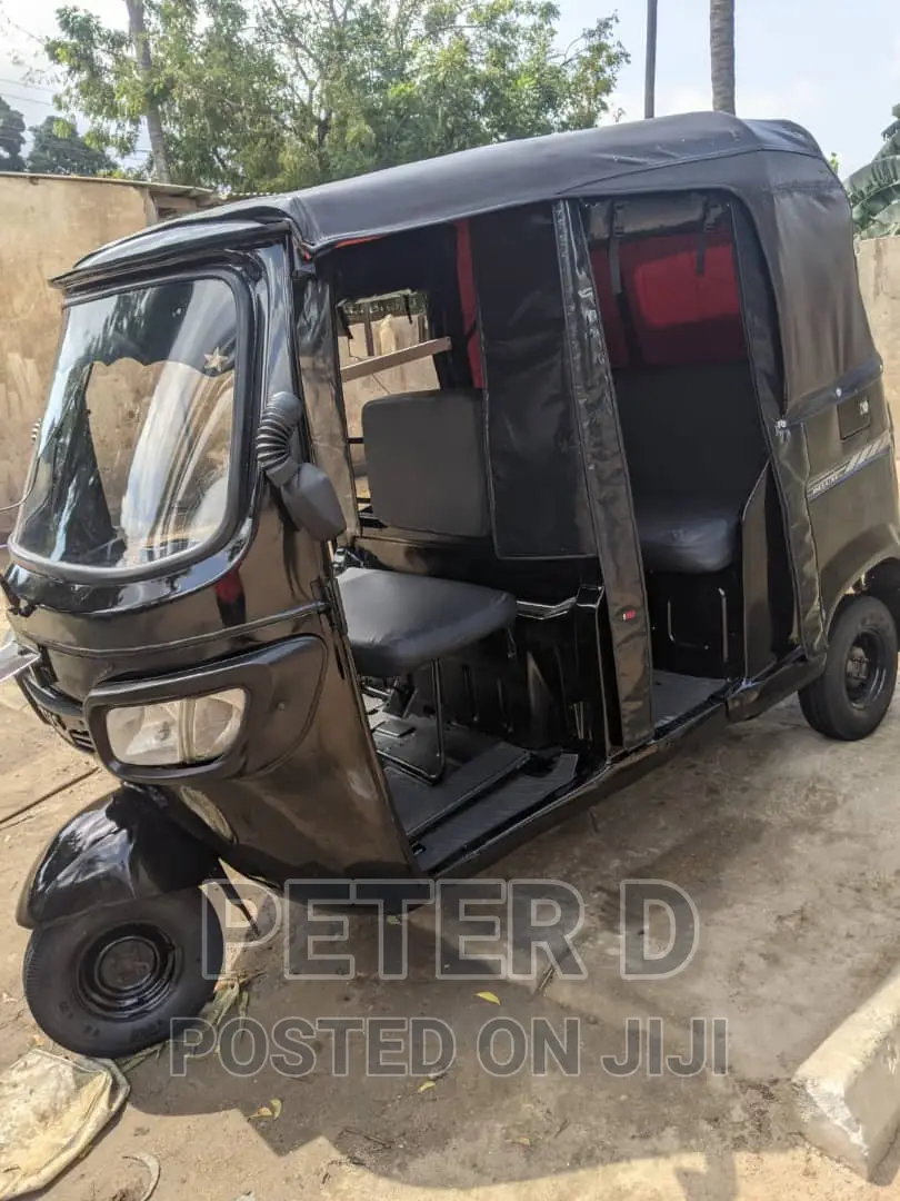TVS Apache 180 RTR 2022 Beige