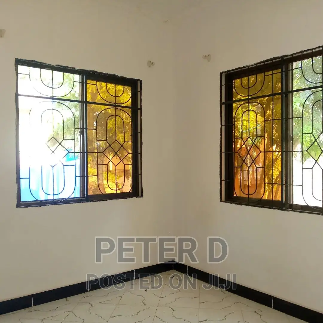 1bdrm Apartment in Kimara for rent