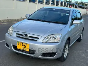 Toyota Corolla RunX 2005 Silver