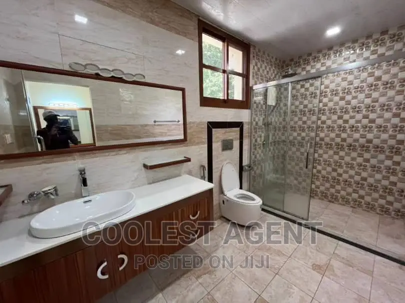 Furnished 3bdrm Villa in France Embassy, Kinondoni for rent