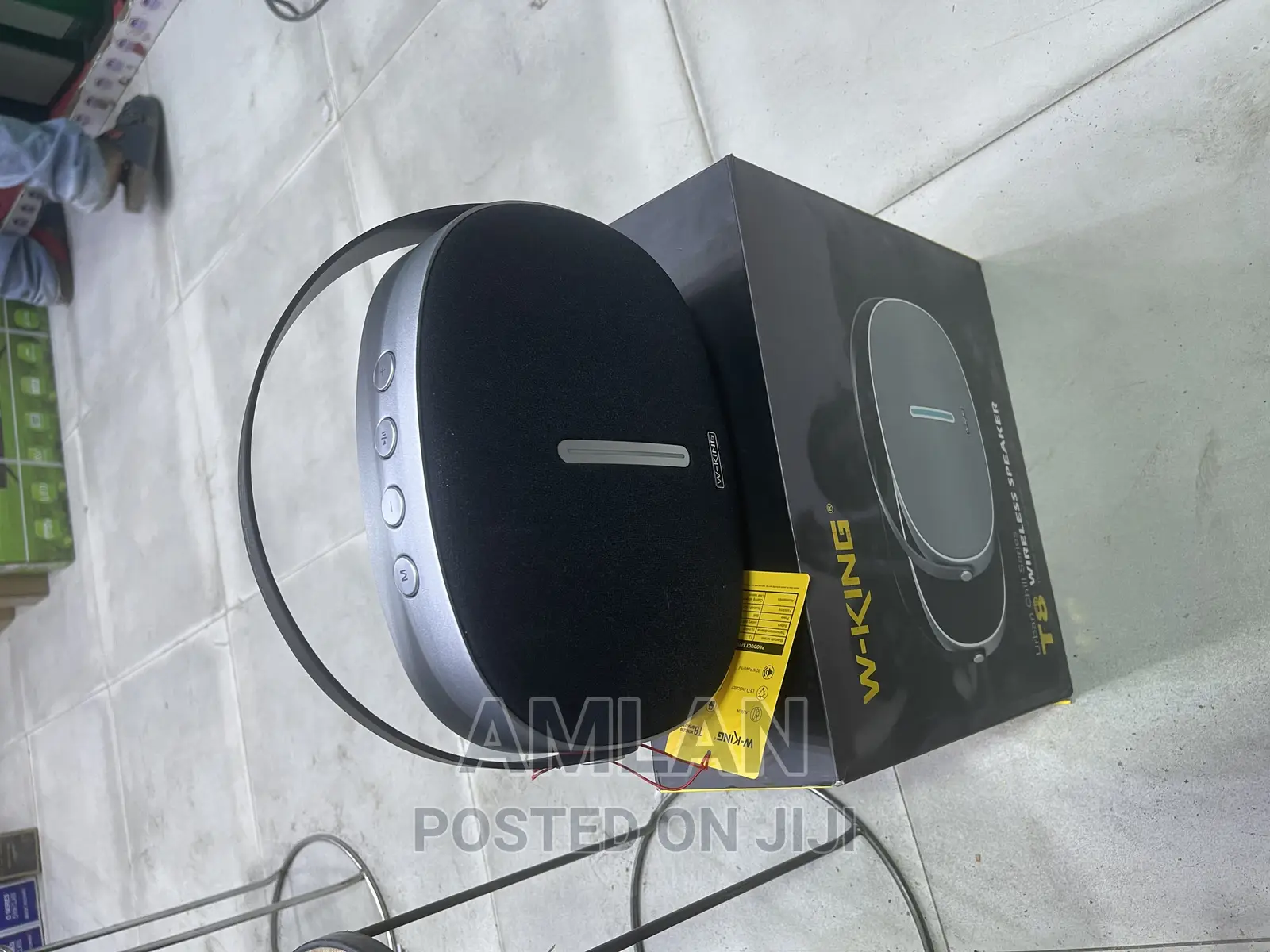 W King T8 Bluetooth Speaker