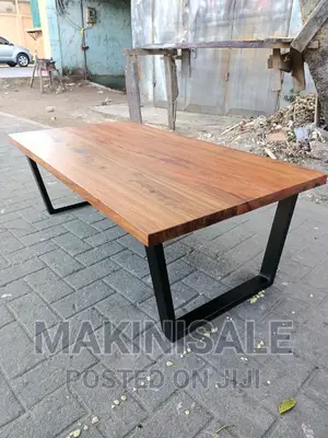 Coffee Table Nzuri Sana