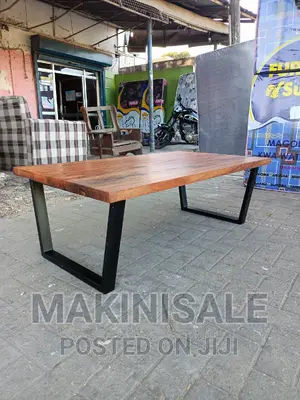 Coffee Table Nzuri Sana