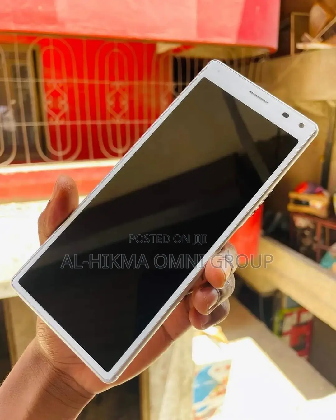 Sony Xperia 8 SOV42 64 GB White