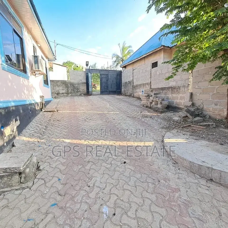3bdrm House in Mbezi Luguruni, Kinondoni for sale