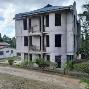 6bdrm House in Kiluvya Kibamba, Kinondoni for sale