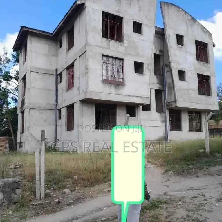 6bdrm House in Kiluvya Kibamba, Kinondoni for sale