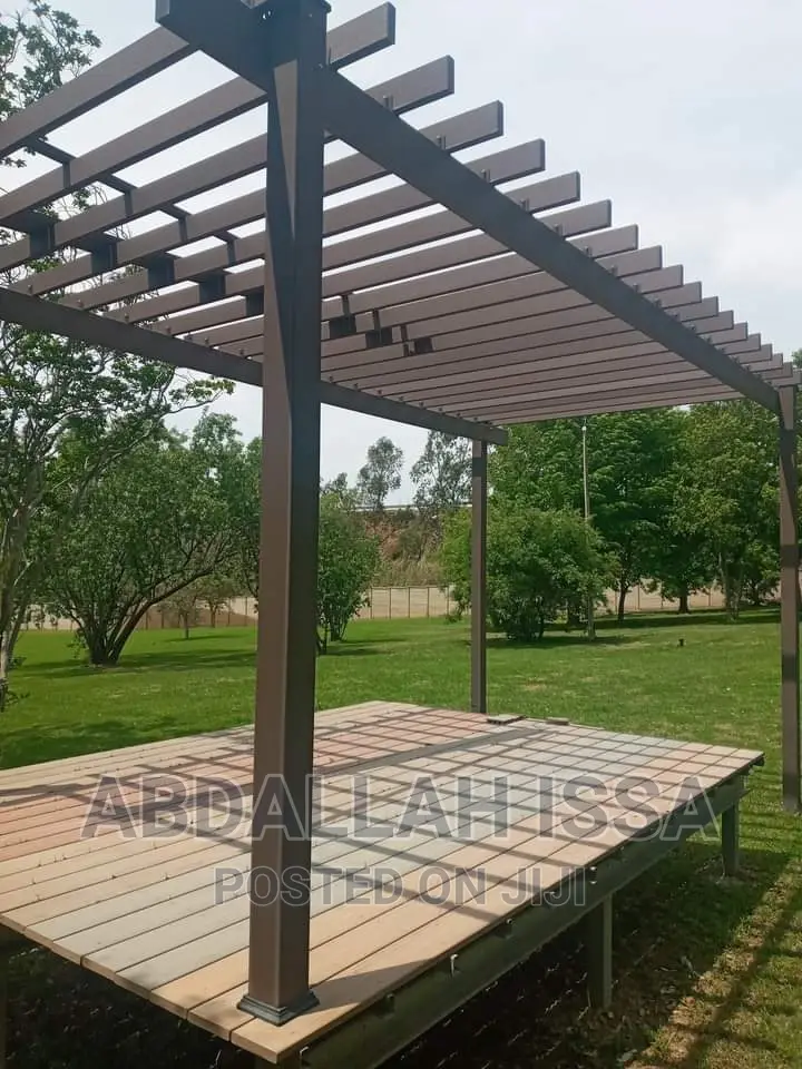 Pergola's Construction
