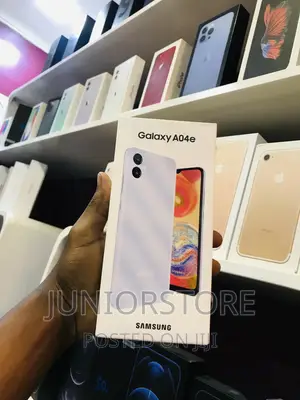 New Samsung Galaxy A04e 32 GB White