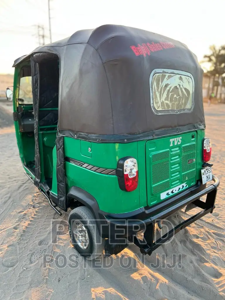 TVS Neo NX 2023 Green