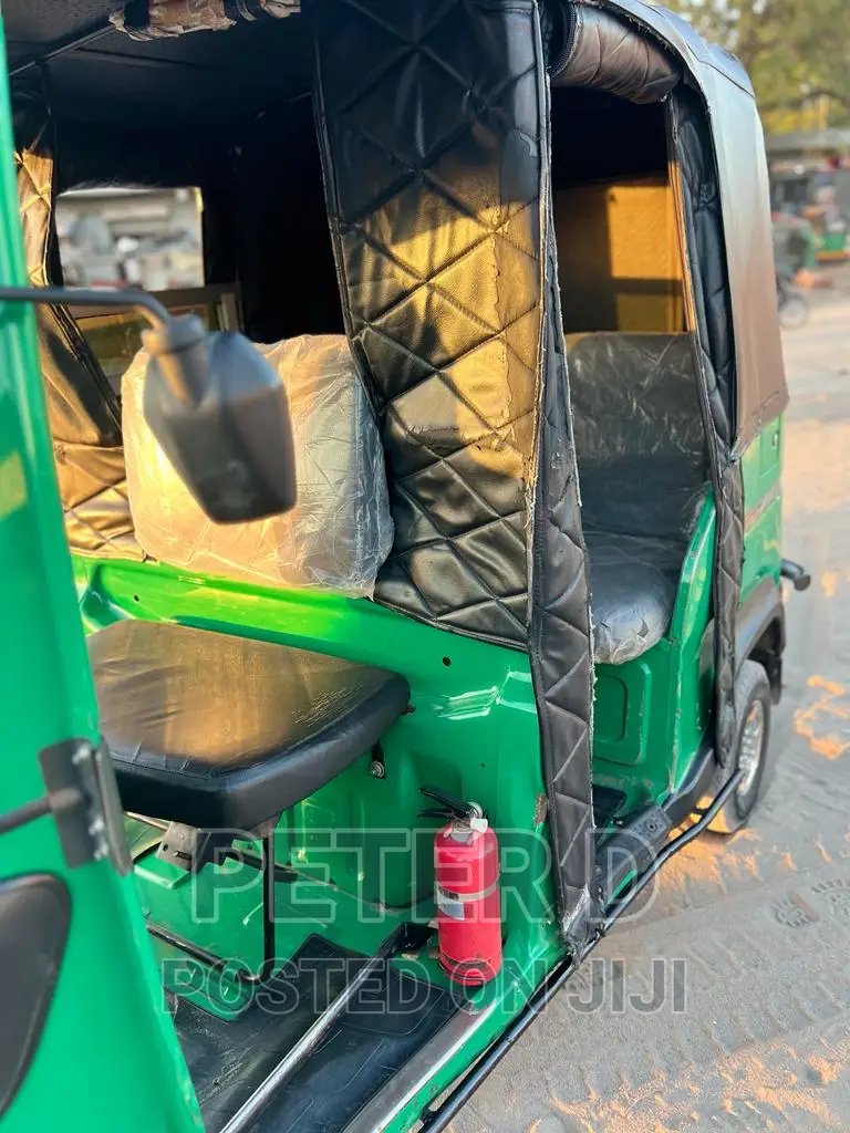 TVS Neo NX 2023 Green
