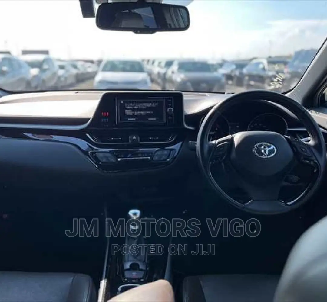 Toyota C-HR 2017 Gray