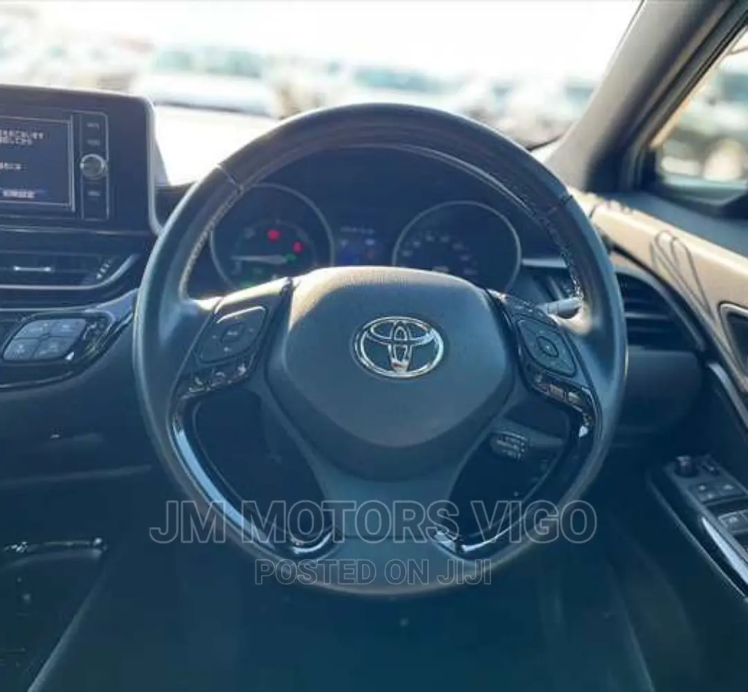 Toyota C-HR 2017 Gray