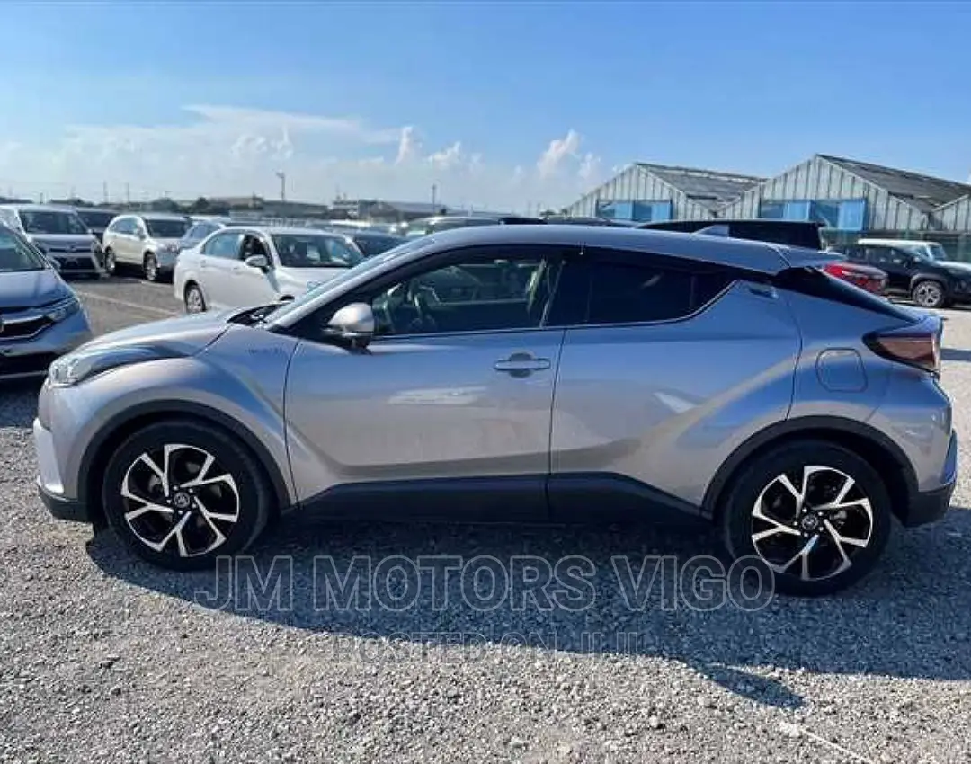 Toyota C-HR 2017 Gray