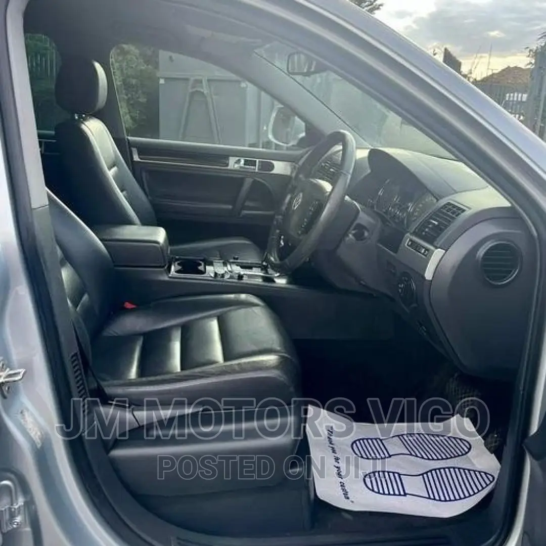 Volkswagen Touareg 2008 Silver