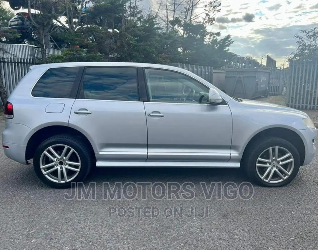 Volkswagen Touareg 2008 Silver