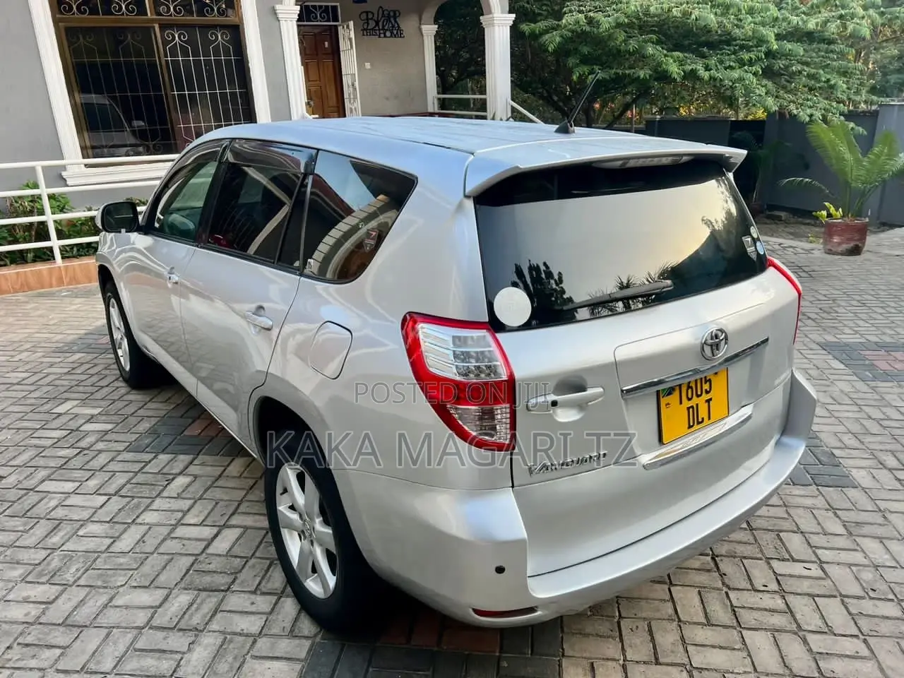 Toyota Vanguard 2008 Silver