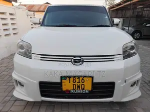 Toyota Corolla Rumion 2009 White