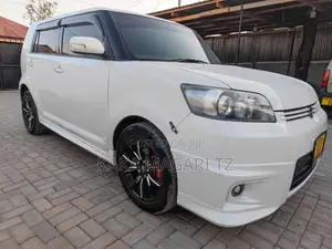 Toyota Corolla Rumion 2009 White