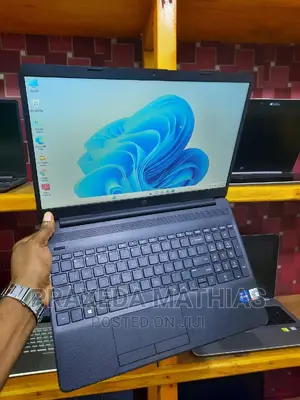 Laptop HP 15-Da2933nia 8GB Intel Core I7 HDD 512GB
