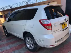 Toyota Vanguard 2009 White