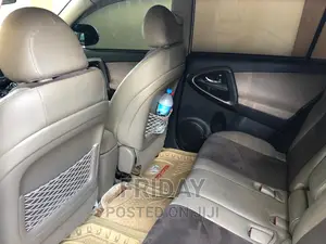 Toyota Vanguard 2009 White