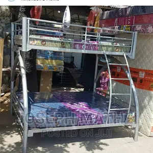 Kitanda Kizuri Cha Dable Deka 5/6 Chini Na Juu