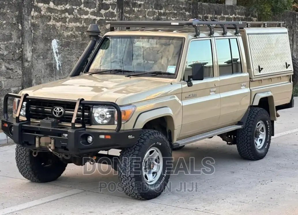 Toyota Land Cruiser 2018 Beige