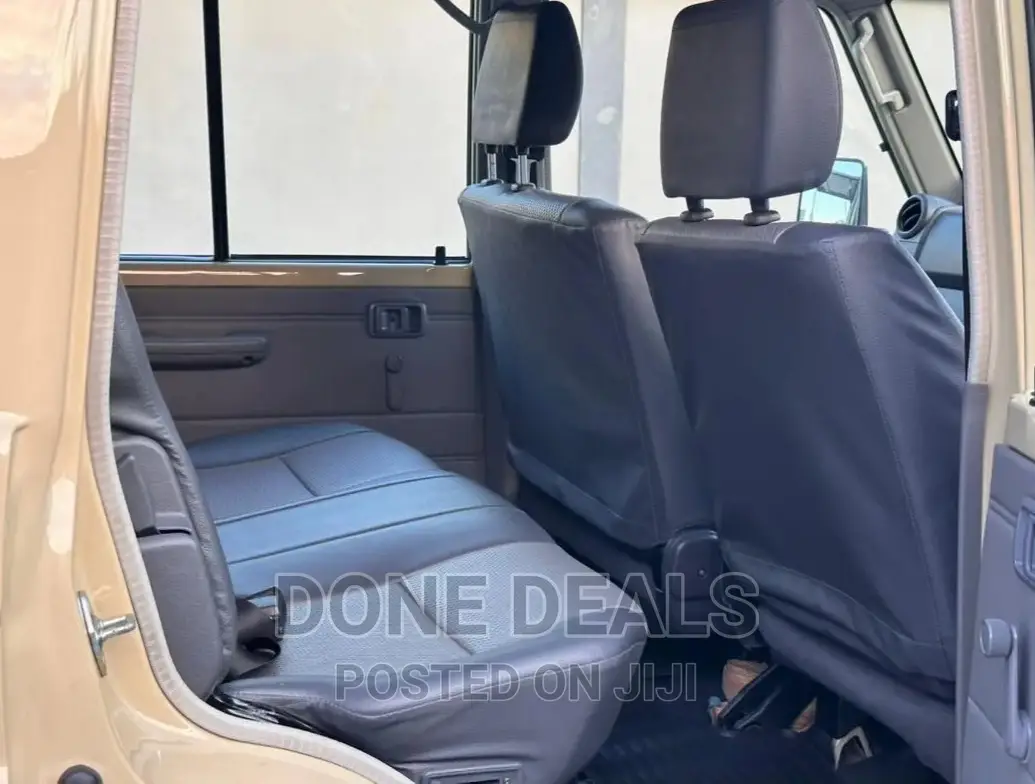 Toyota Land Cruiser 2018 Beige