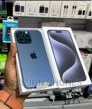 New Apple iPhone 15 Pro Max 256 GB Blue