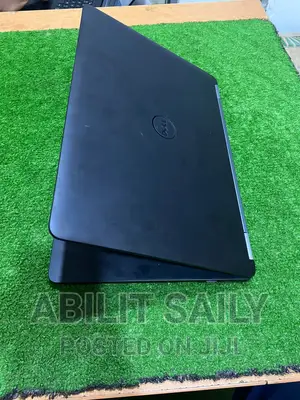 Laptop Dell Latitude E7470 4GB Intel Core I5 SSD 256GB