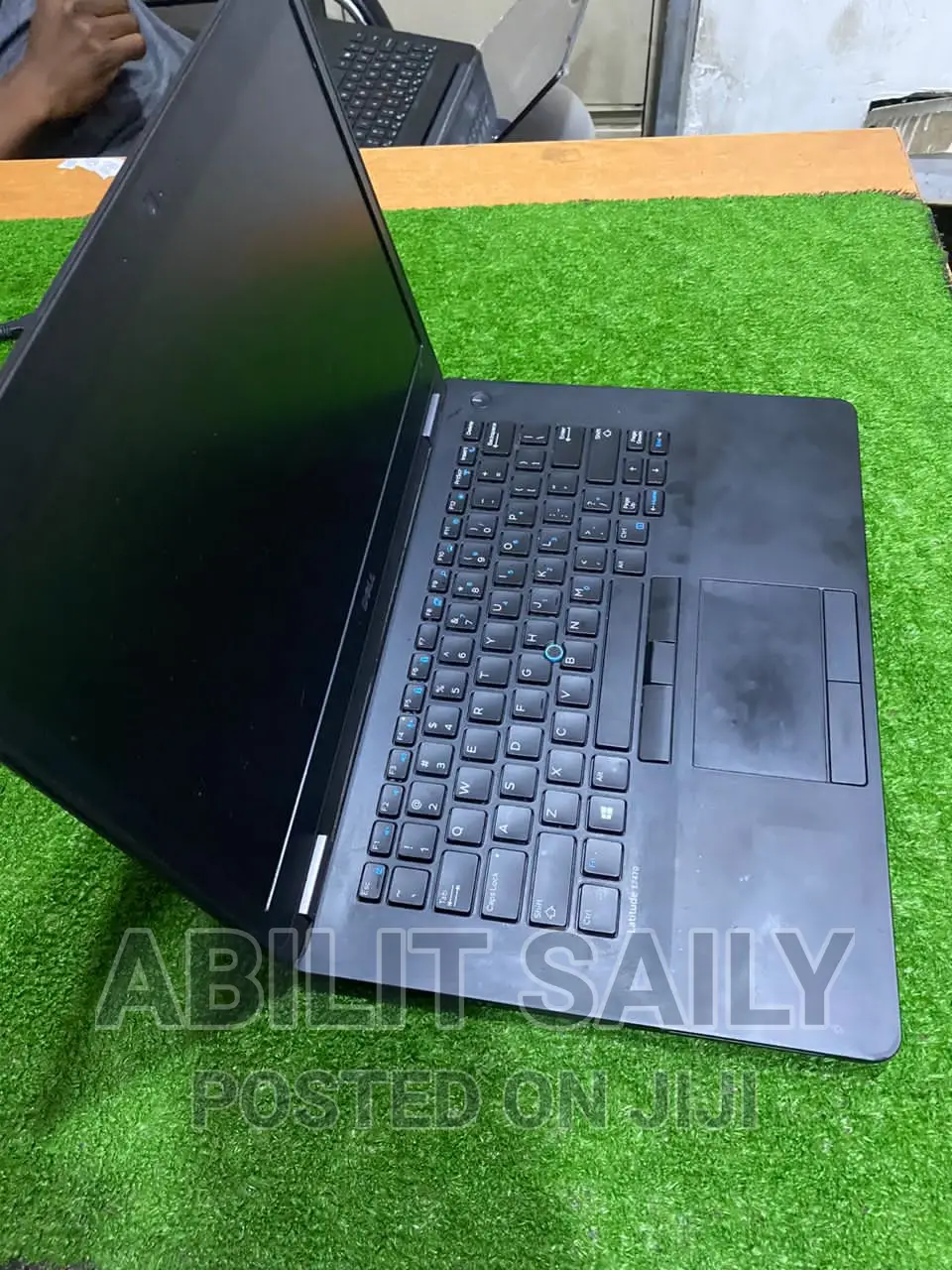 Laptop Dell Latitude E7470 4GB Intel Core I5 SSD 256GB