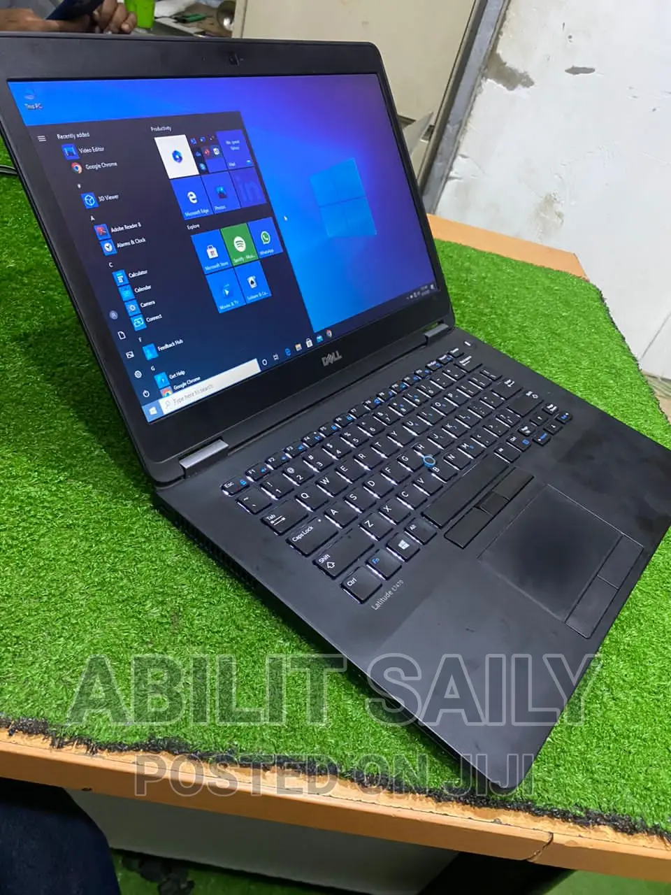 Laptop Dell Latitude E7470 4GB Intel Core I5 SSD 256GB