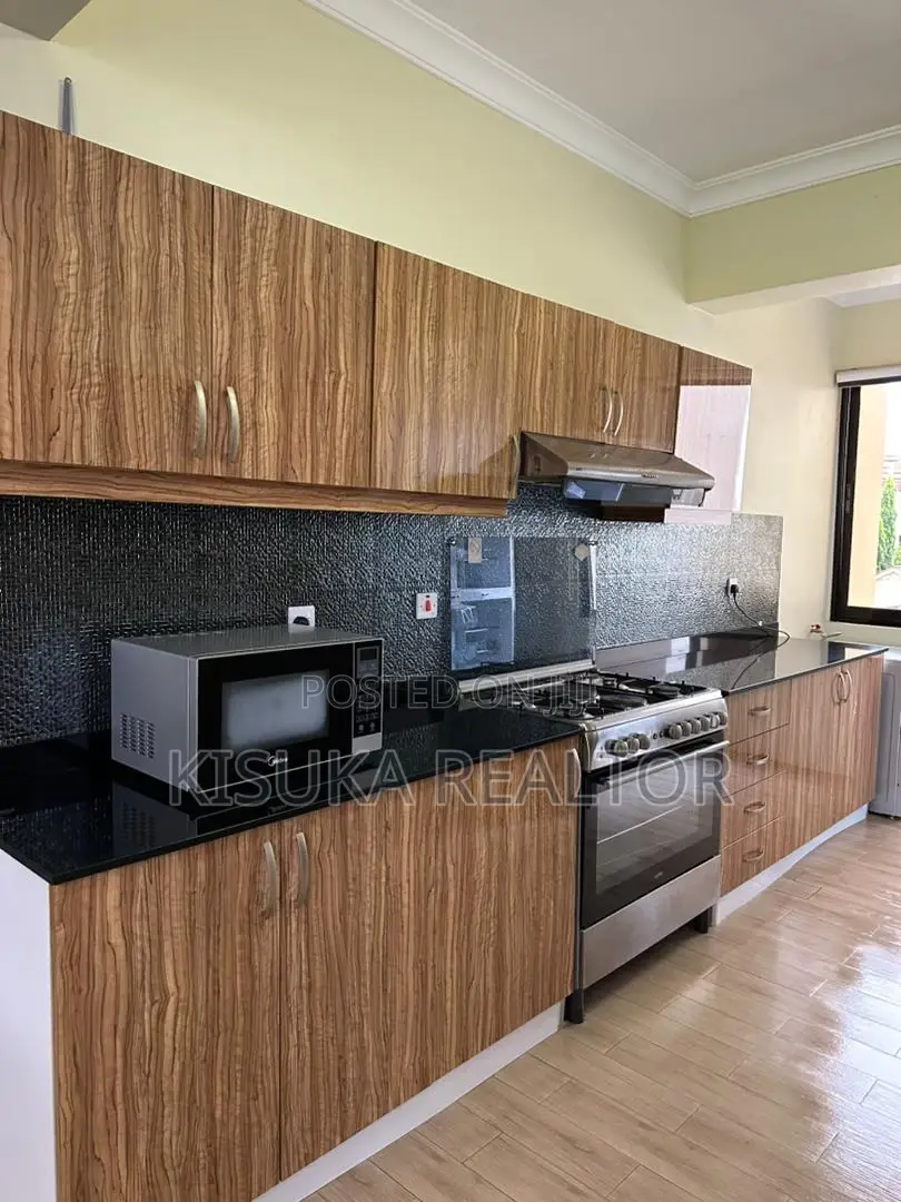 Masaki Short Stays 3 Bedroom Apart for Rent $180 Per Day